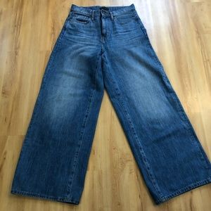 Uniqlo | Wide Leg Jeans LIKE NEW AND SOFT
